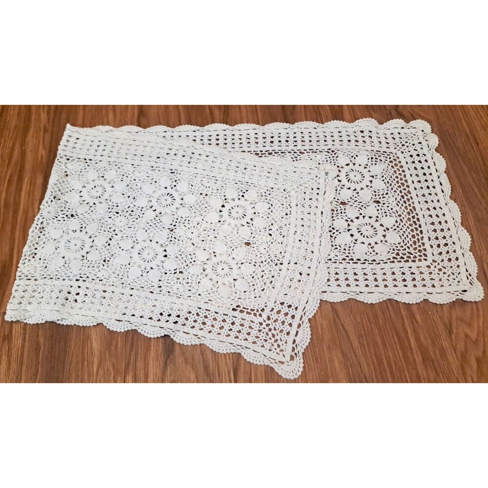 White Crochet Knit Table Runner 47x14 Floral Daisy Long Handmade Country Cottage
